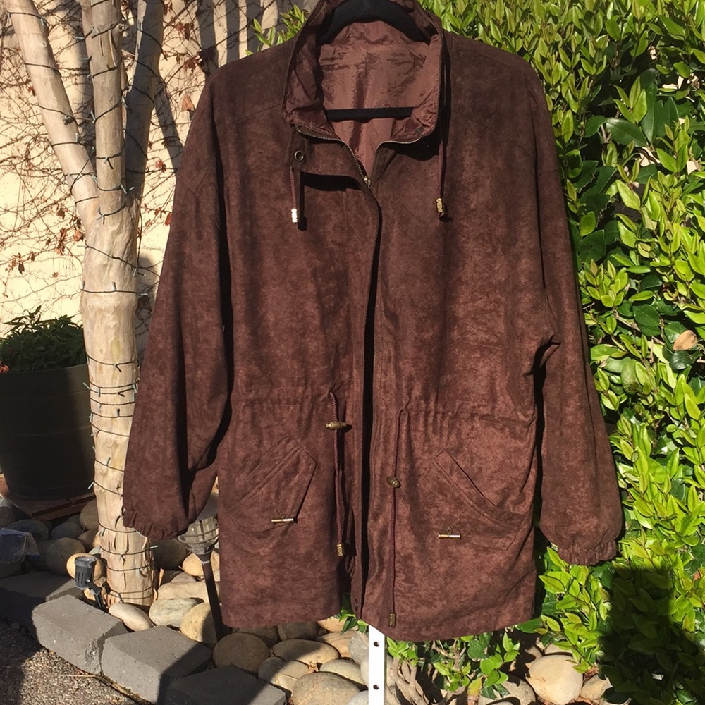 Woman’s Reversible Windbreaker Jacket (XL)